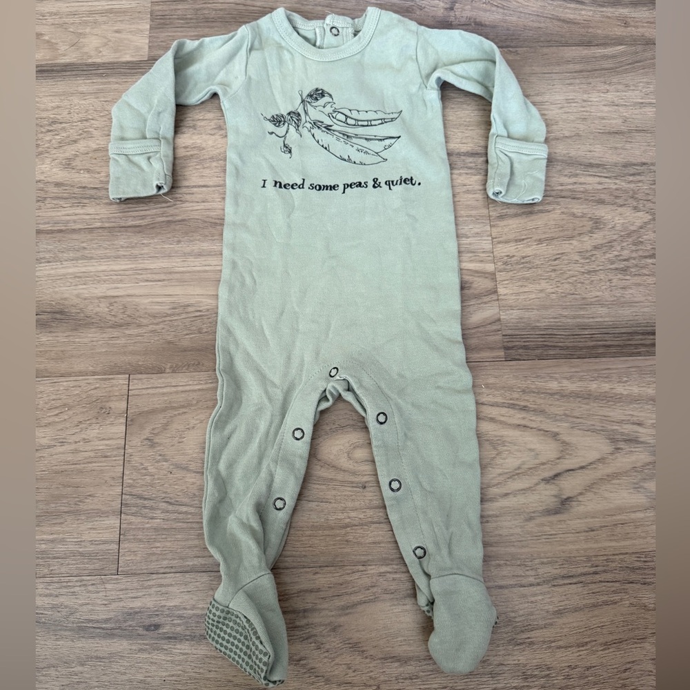 Love’s Baby Kids One Piece with Peas Graphic - Green Size 3-6 months